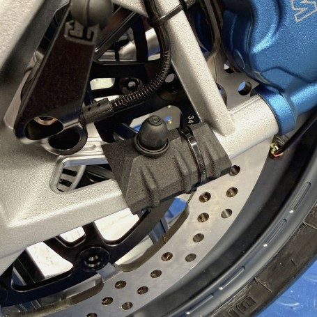 Alpha Racing Mounting Kit Front Fender. M1000RR 2023-